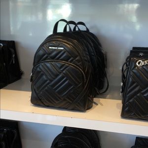 Meet your Posher, Jessi